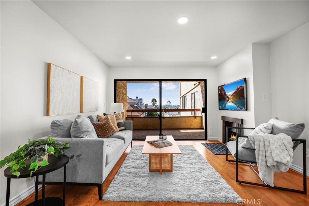 444 Piedmont Avenue 206