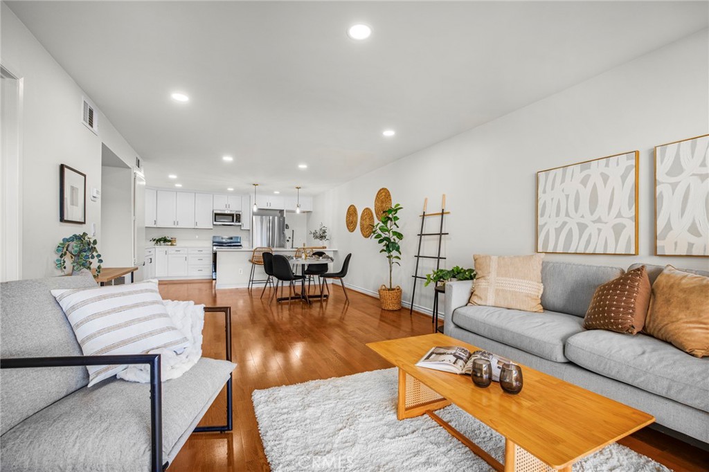 444 Piedmont Avenue 206