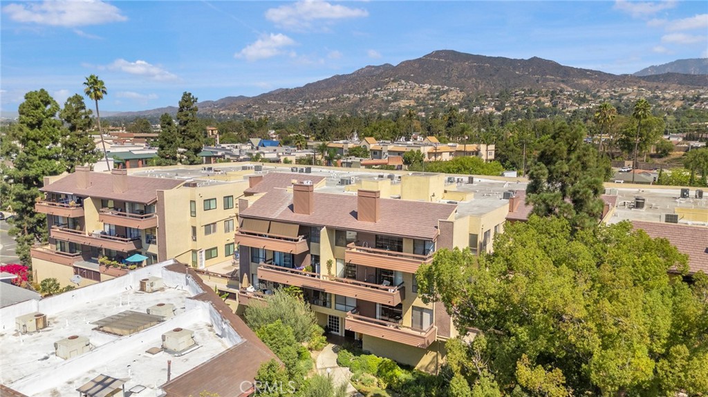 444 Piedmont Avenue 206