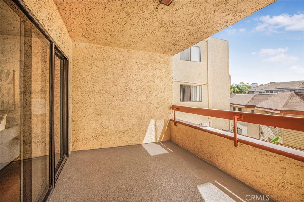 444 Piedmont Avenue 206