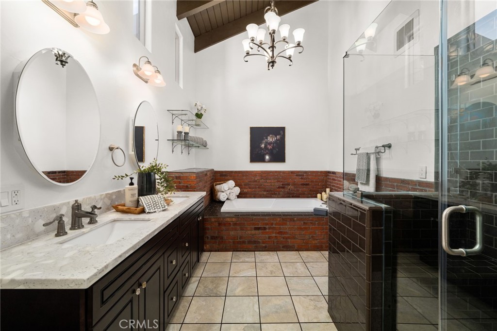 2305 Bonnie Brae Avenue