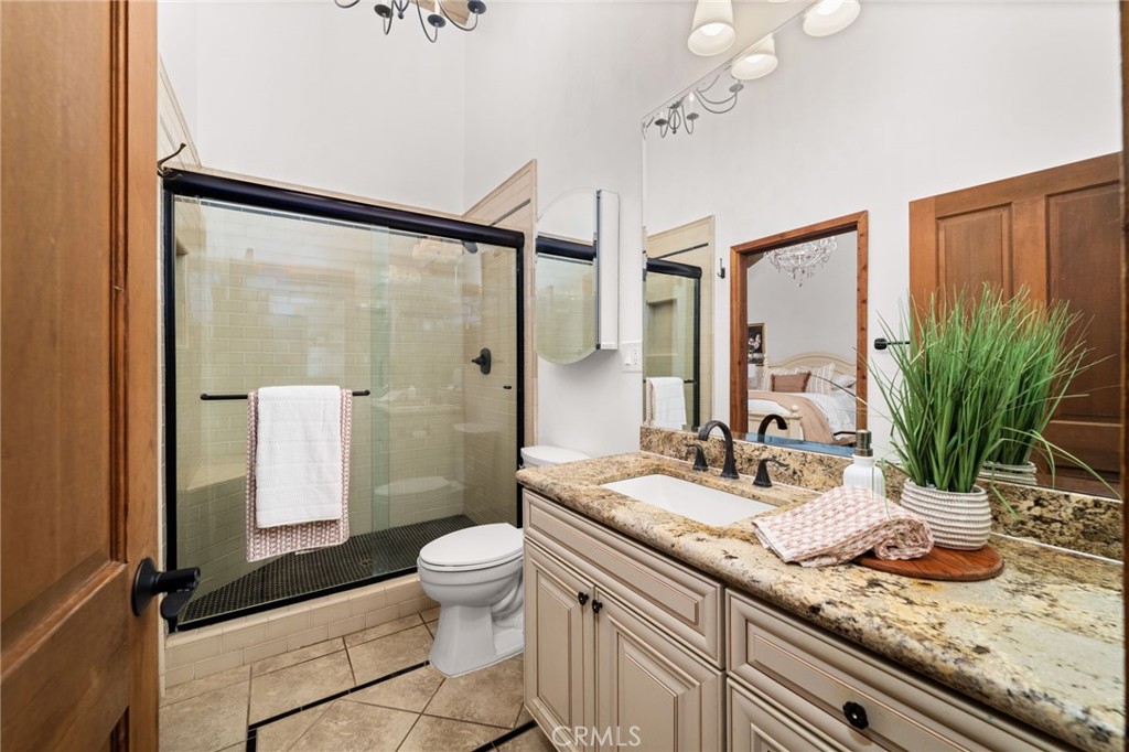 2305 Bonnie Brae Avenue