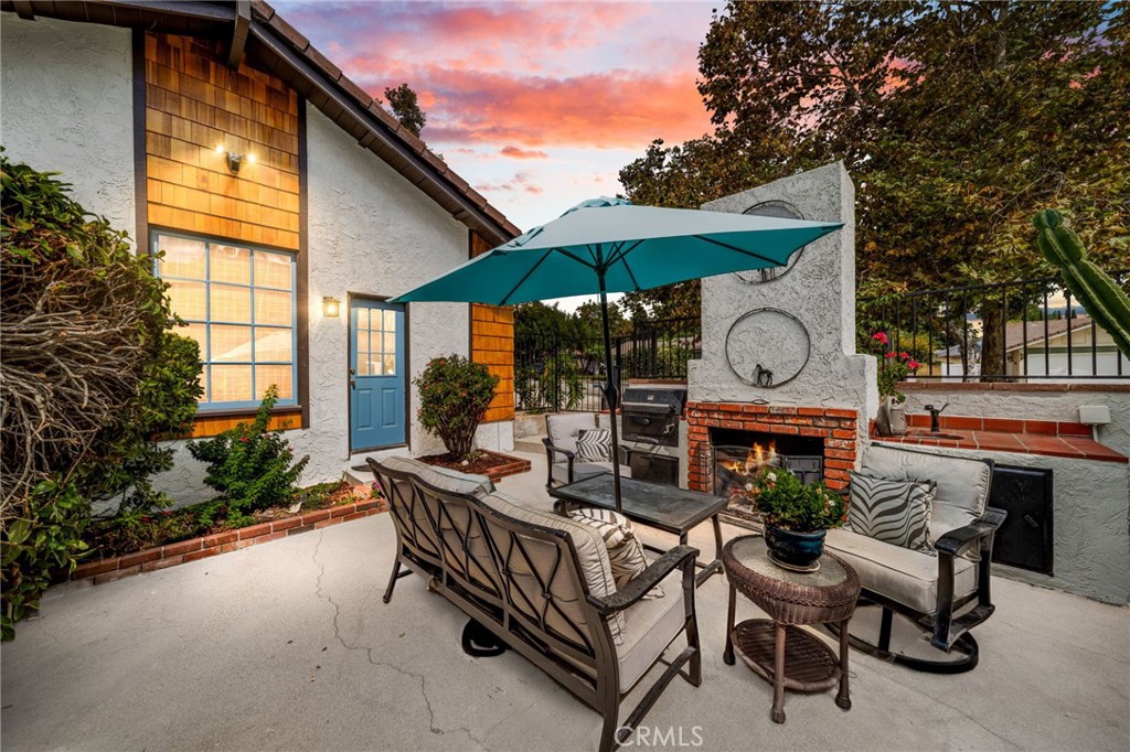 2305 Bonnie Brae Avenue