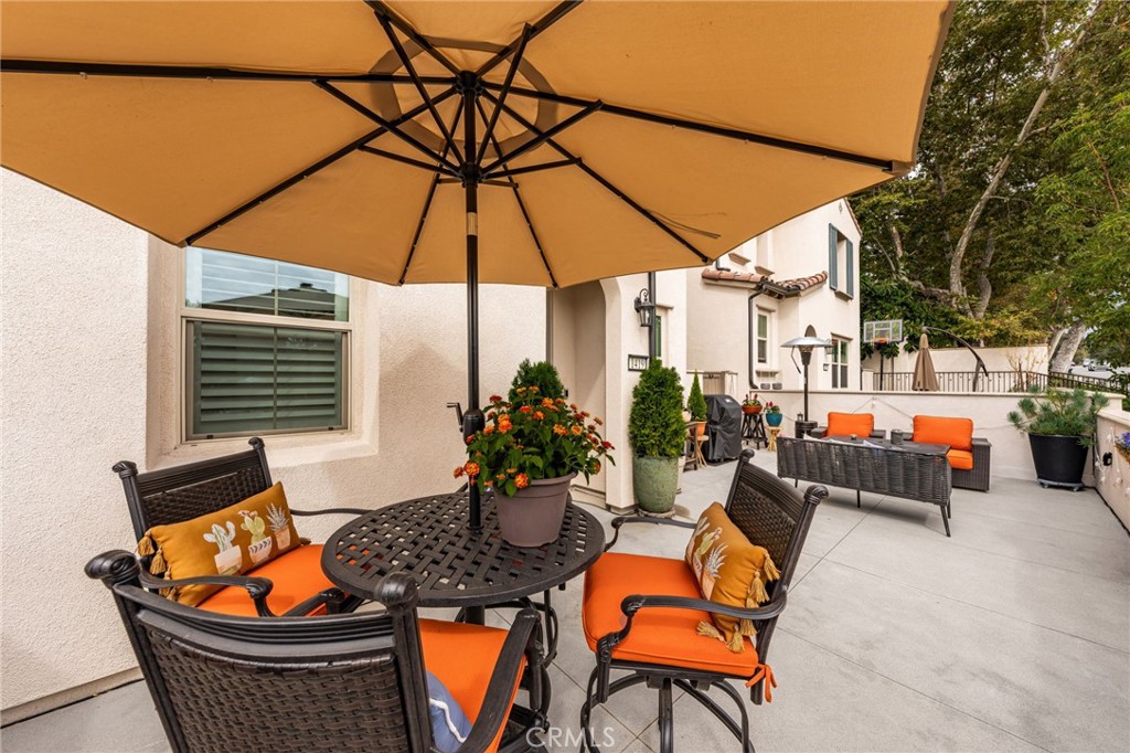 1419 N Indian Hill Boulevard