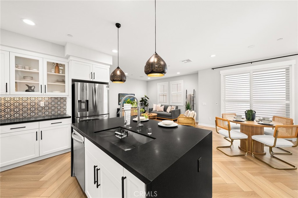 1419 N Indian Hill Boulevard