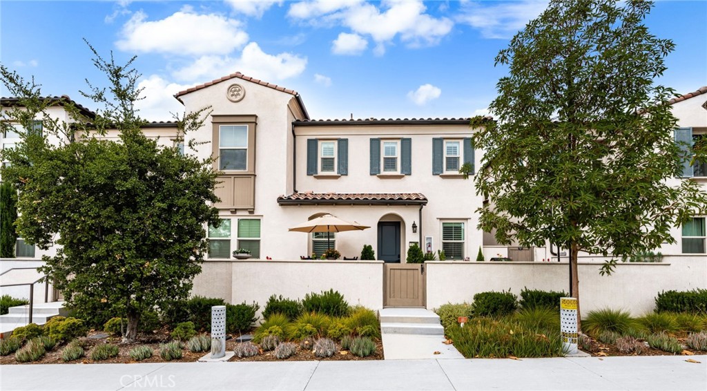 1419 N Indian Hill Boulevard