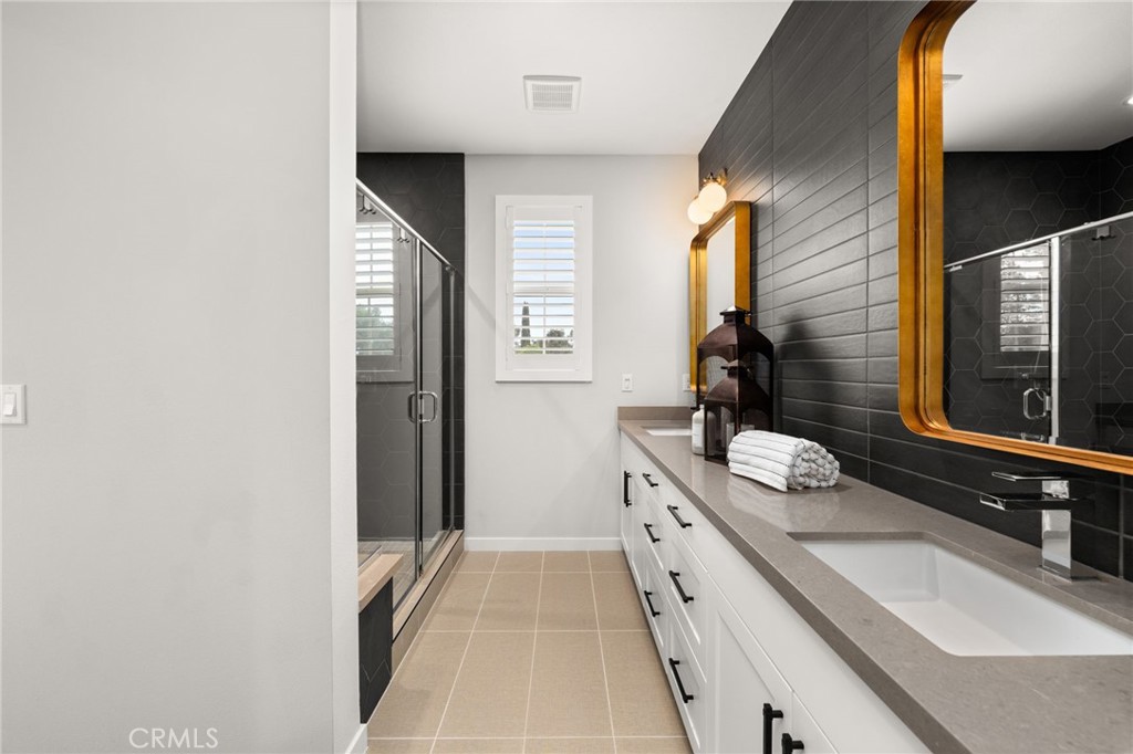 1419 N Indian Hill Boulevard