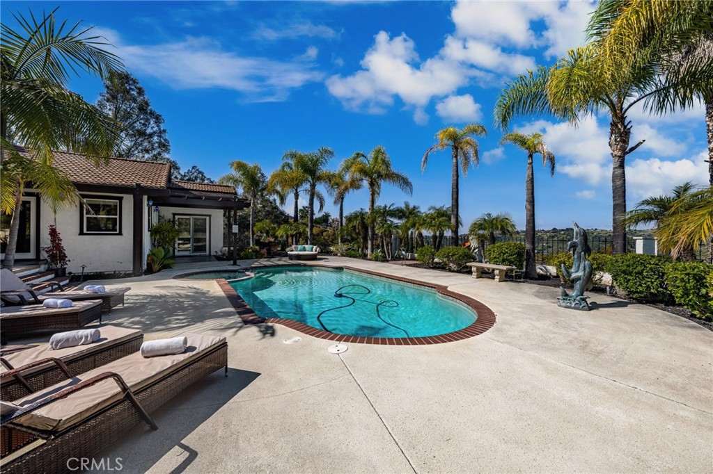 2465 Via Oeste Drive