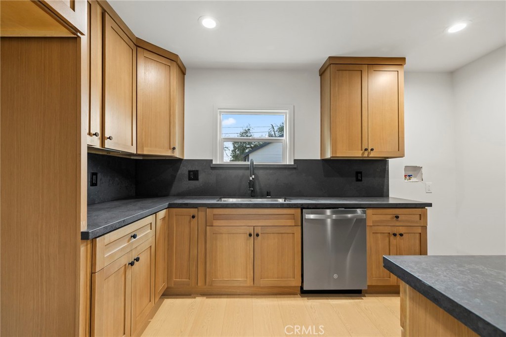 3064 Sepulveda Avenue