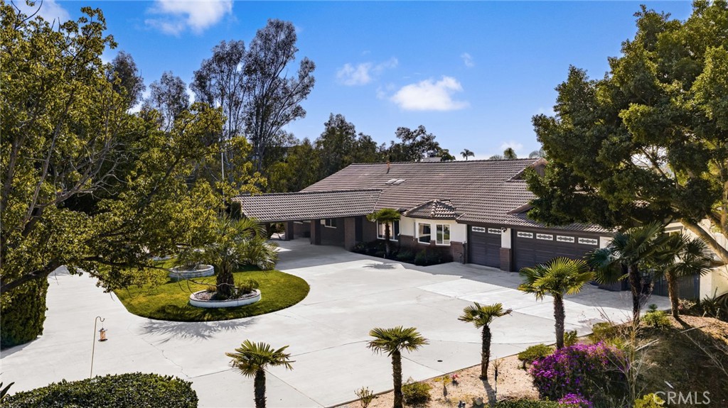 2465 Via Oeste Drive