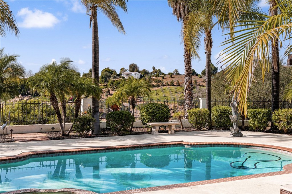 2465 Via Oeste Drive