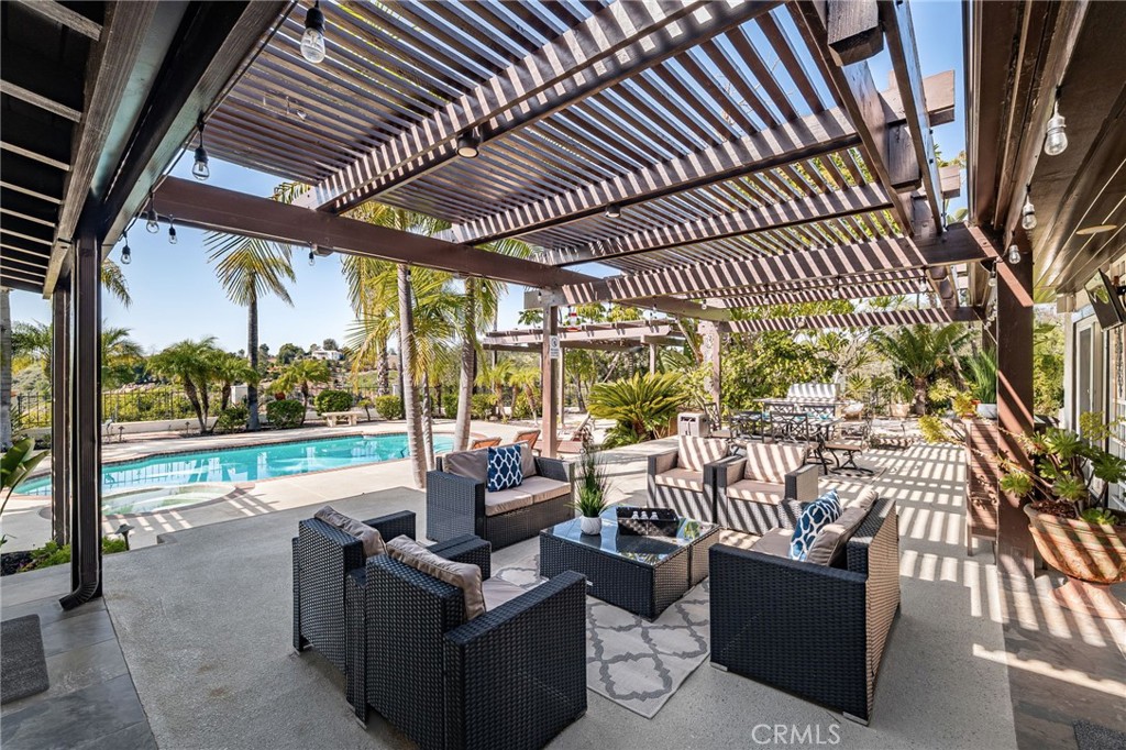 2465 Via Oeste Drive