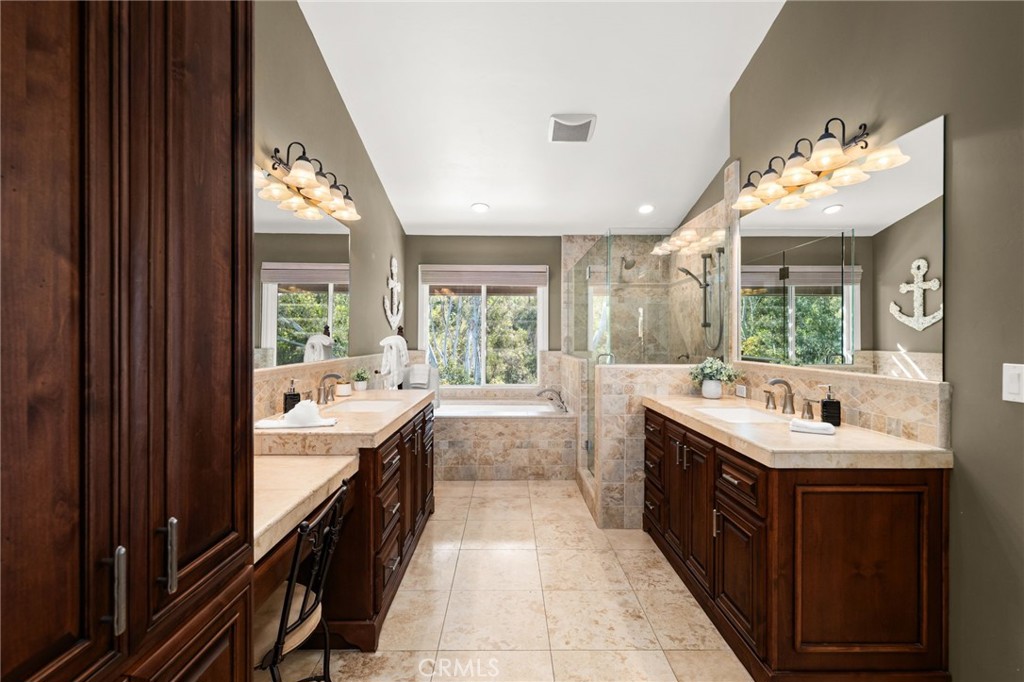 2465 Via Oeste Drive