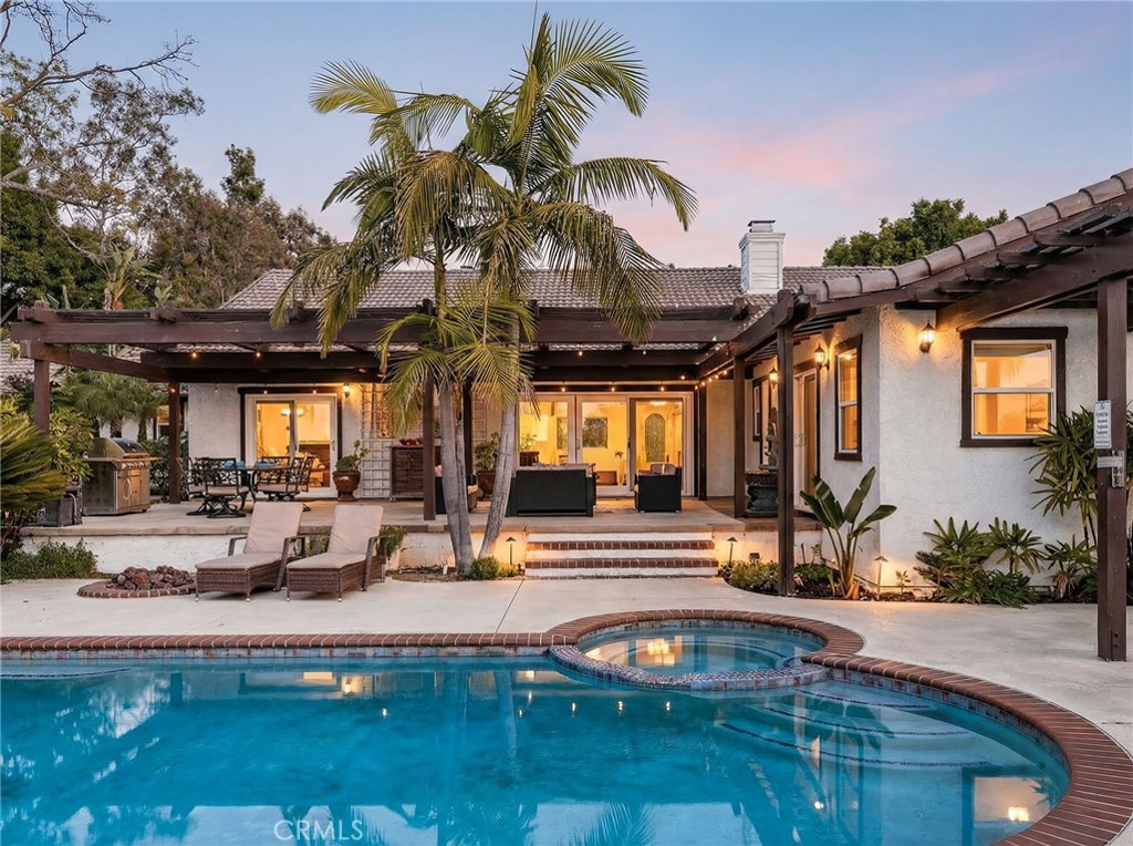 2465 Via Oeste Drive