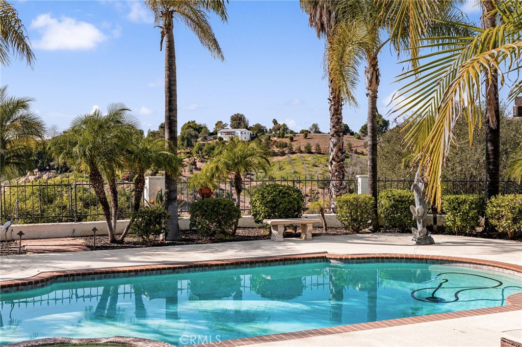 2465 Via Oeste Drive