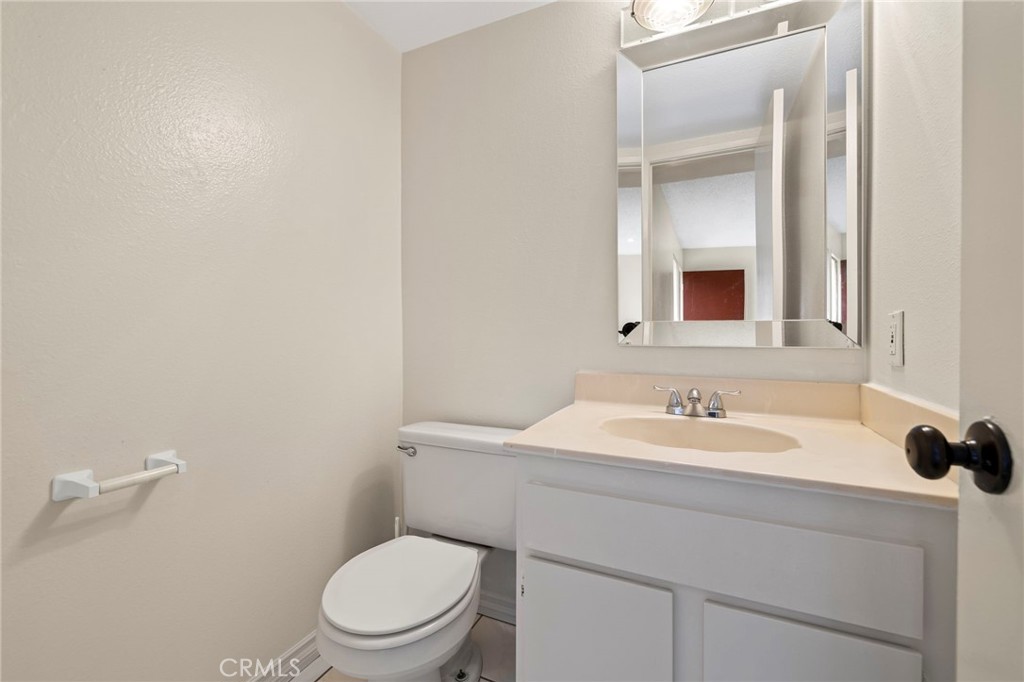 216 Whitney Avenue 2