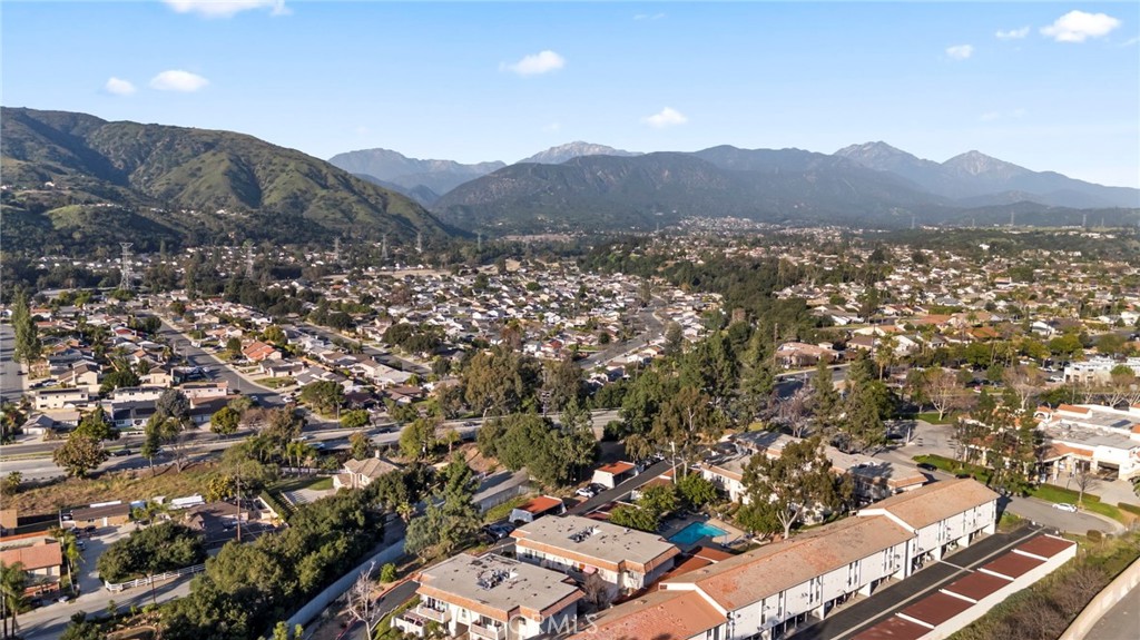 4535 Ramona Avenue 9