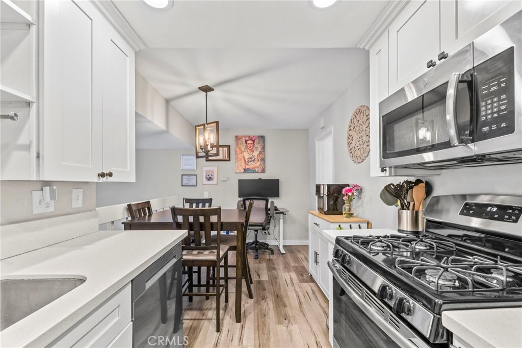 4535 Ramona Avenue 9