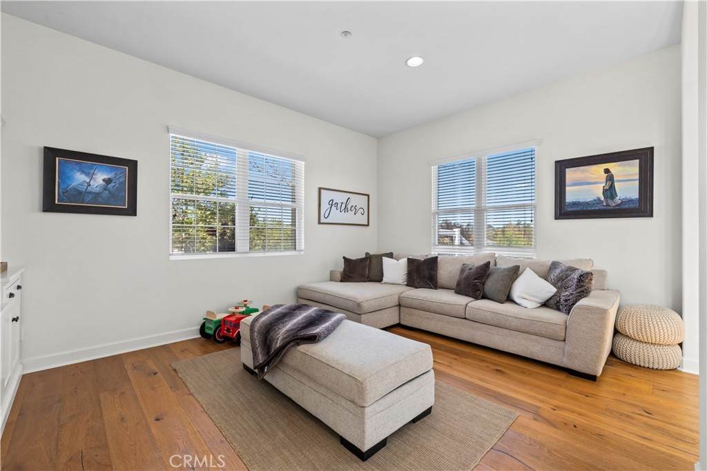 380 Highland Oaks Court