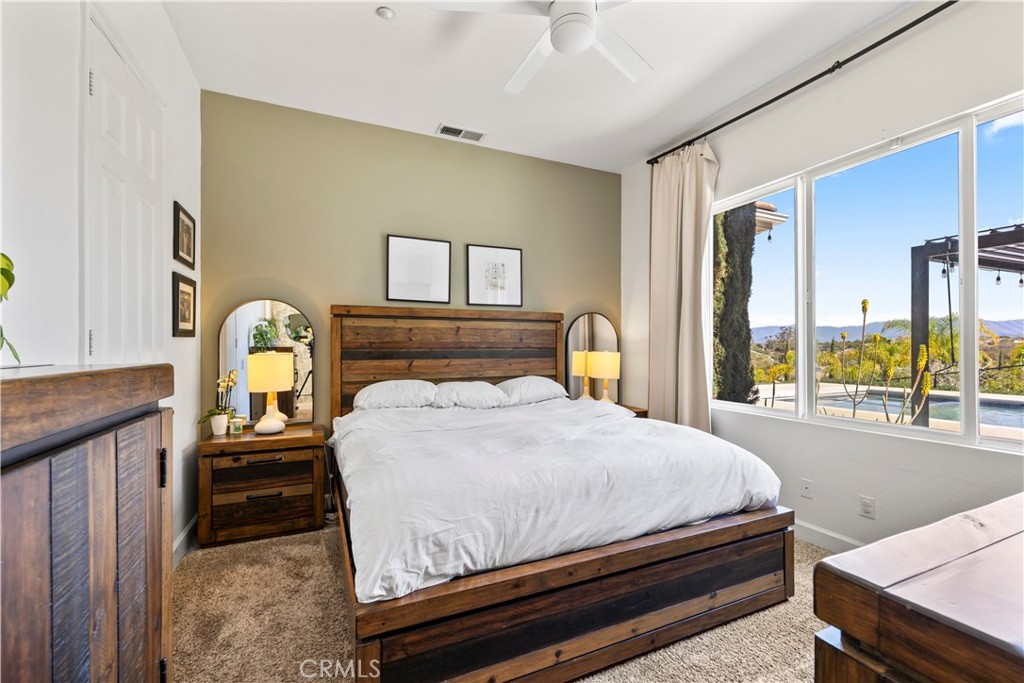 380 Highland Oaks Court