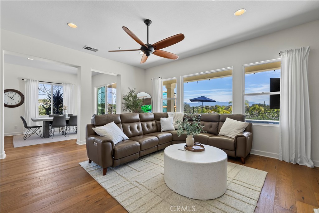 380 Highland Oaks Court