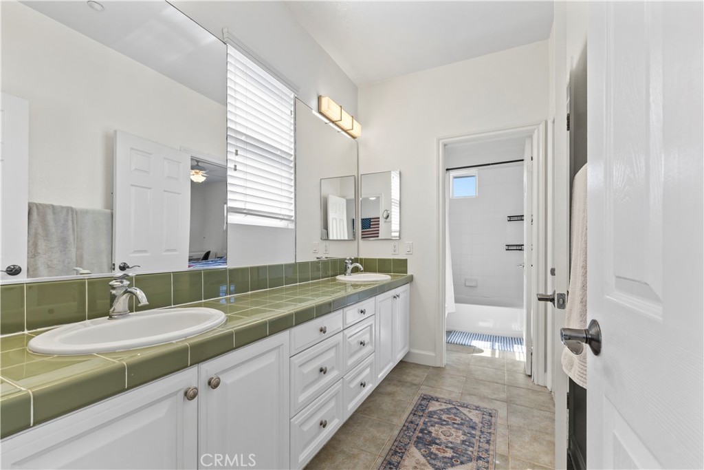 380 Highland Oaks Court