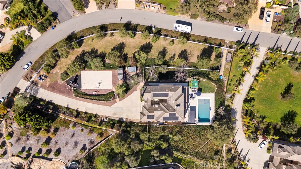 380 Highland Oaks Court