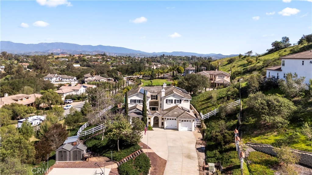 380 Highland Oaks Court