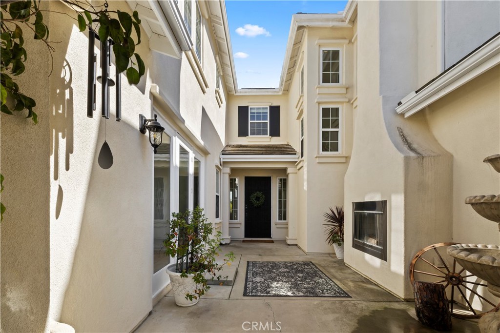 380 Highland Oaks Court