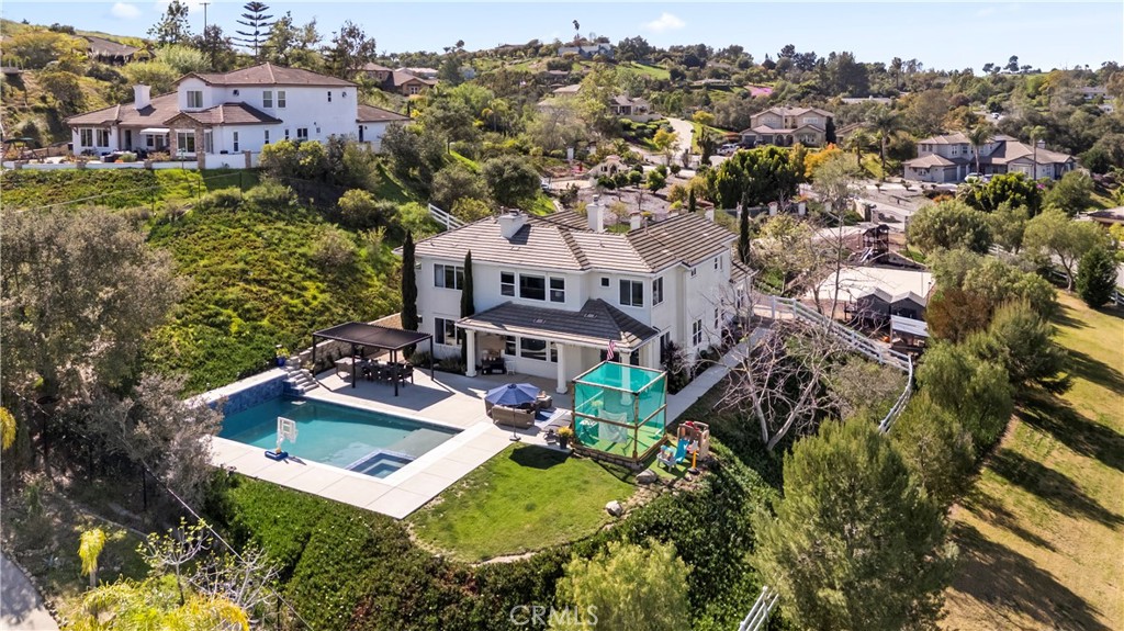 380 Highland Oaks Court