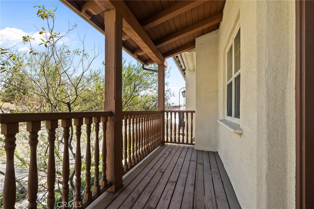 922 E Baseline Road