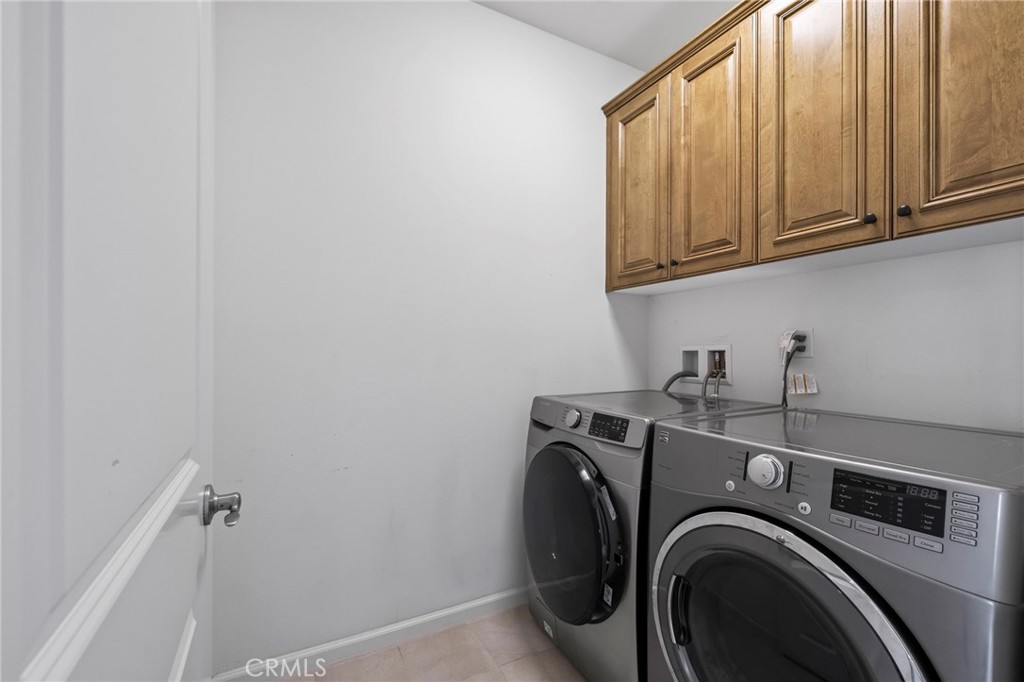 922 E Baseline Road