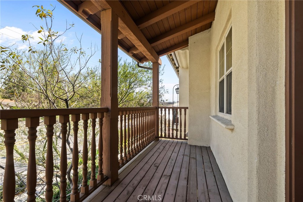 922 E Baseline Road