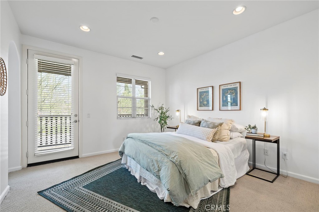 922 E Baseline Road