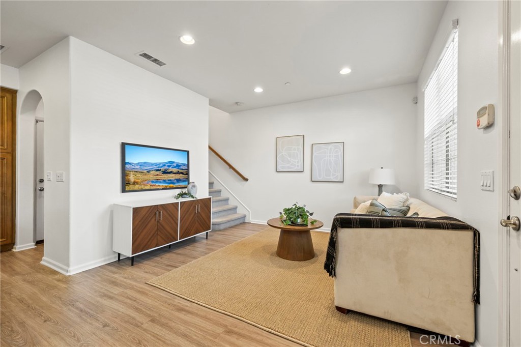 922 E Baseline Road