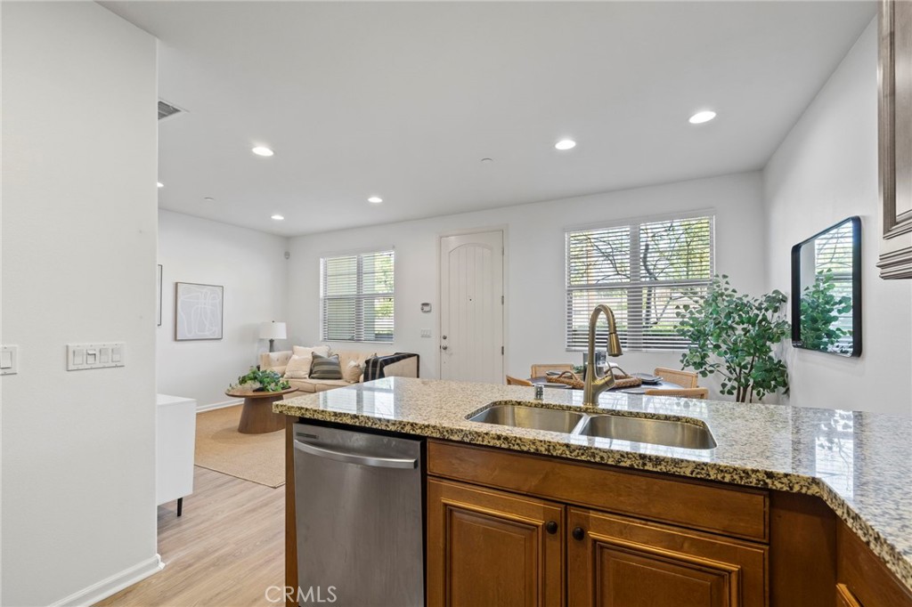 922 E Baseline Road