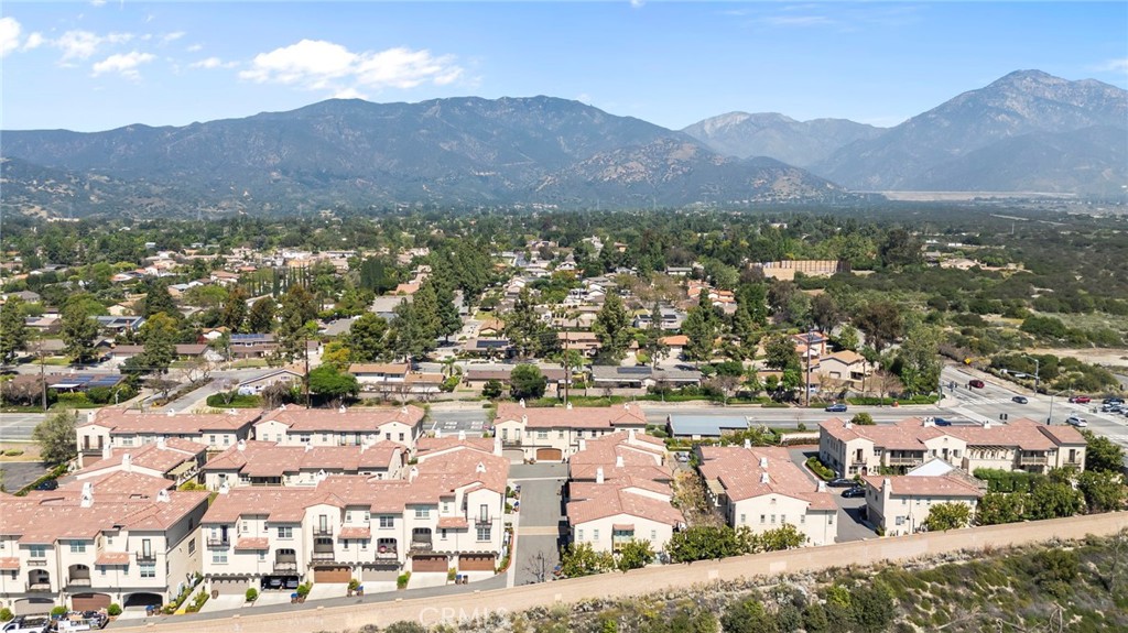 922 E Baseline Road