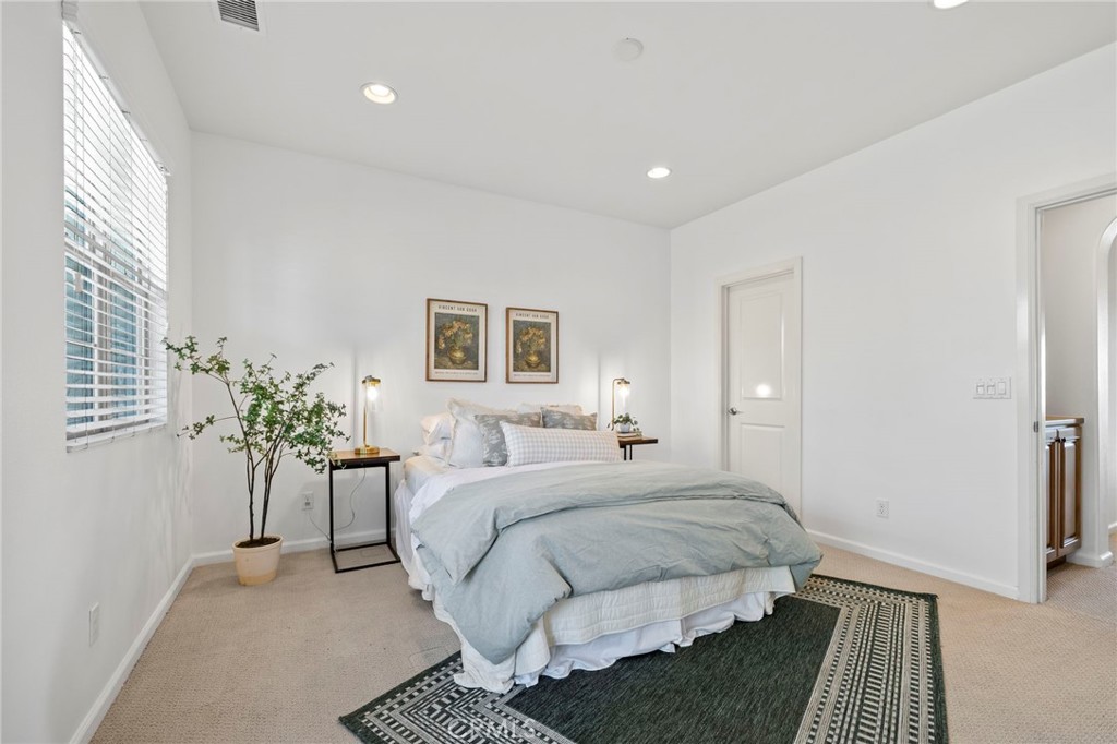922 E Baseline Road
