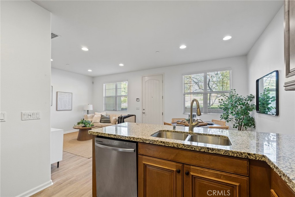 922 E Baseline Road