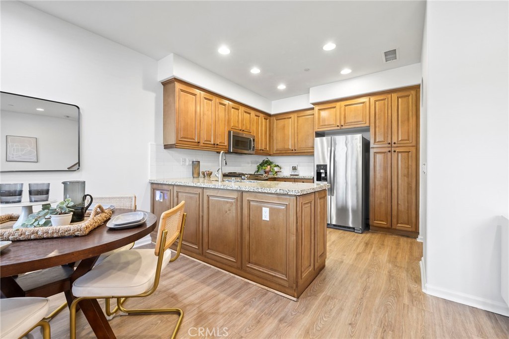 922 E Baseline Road