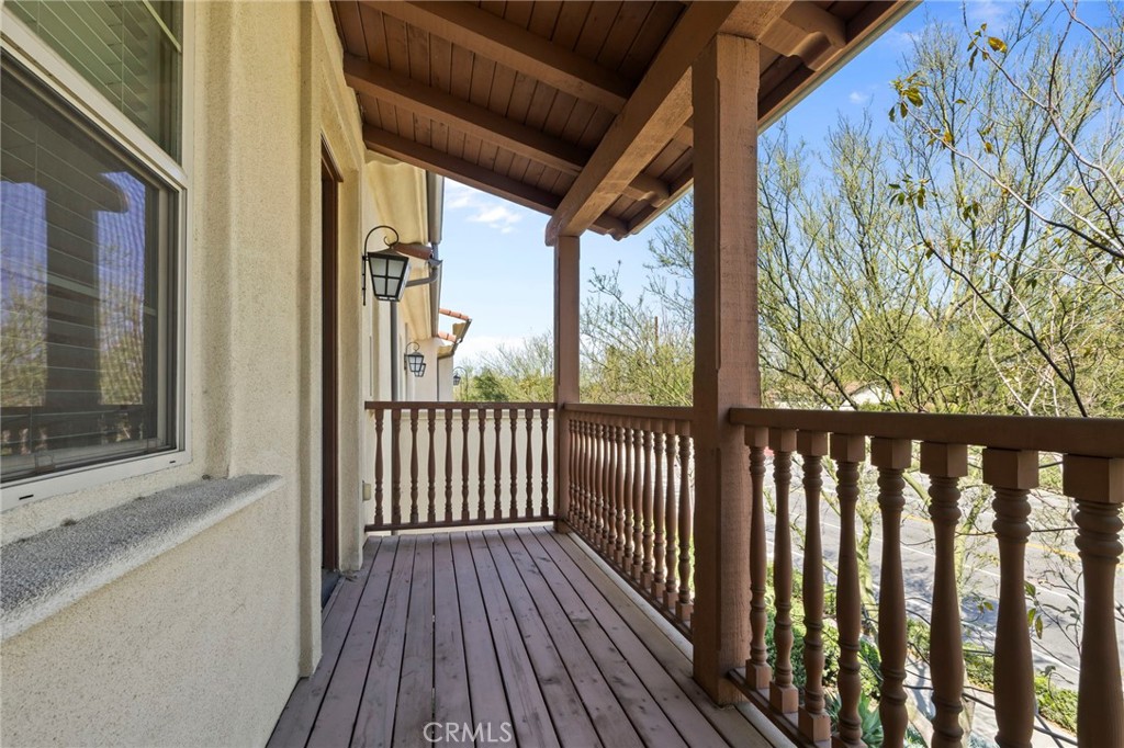 922 E Baseline Road