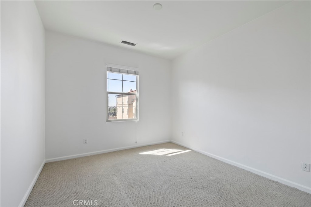 922 E Baseline Road