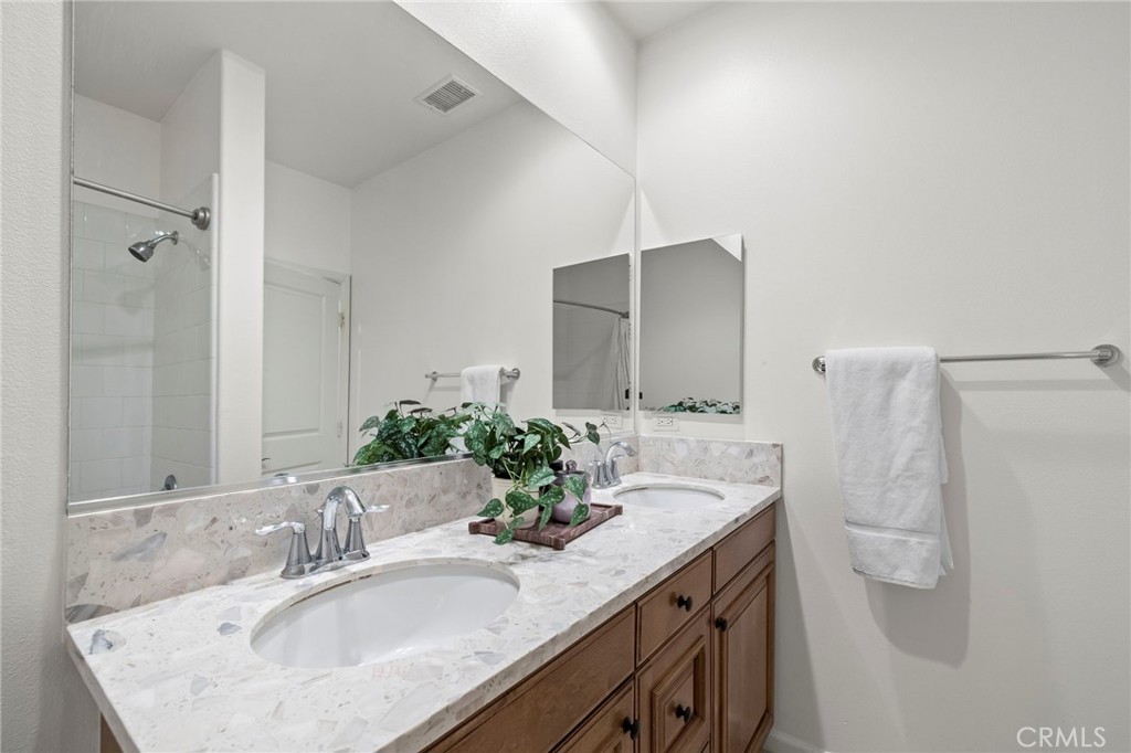 922 E Baseline Road