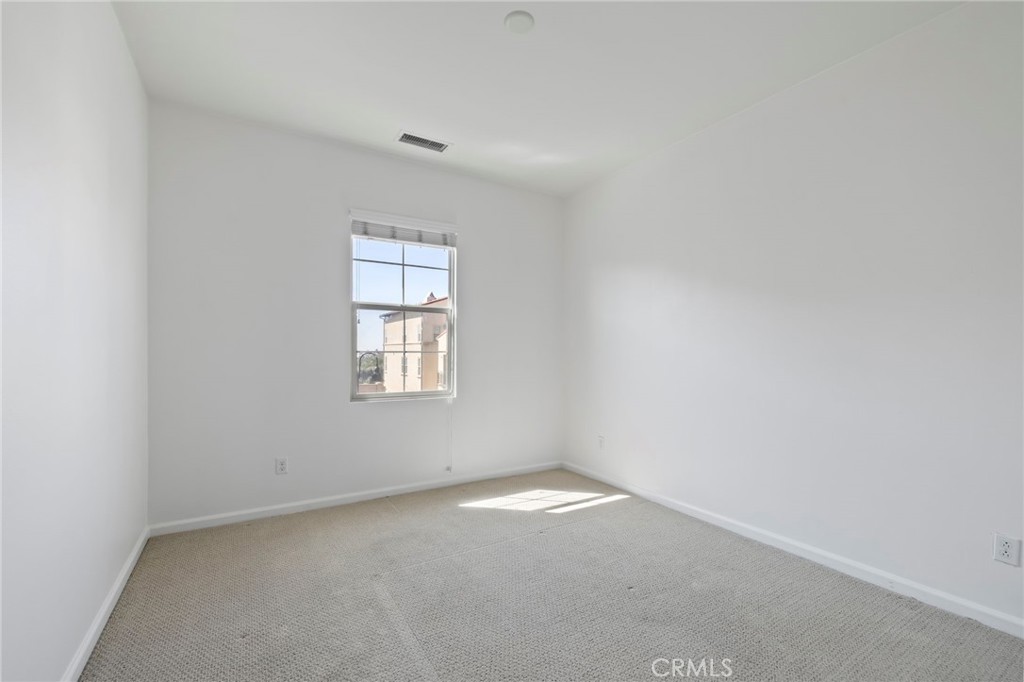 922 E Baseline Road