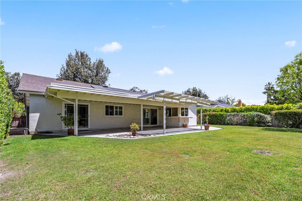252 E Radcliffe Drive