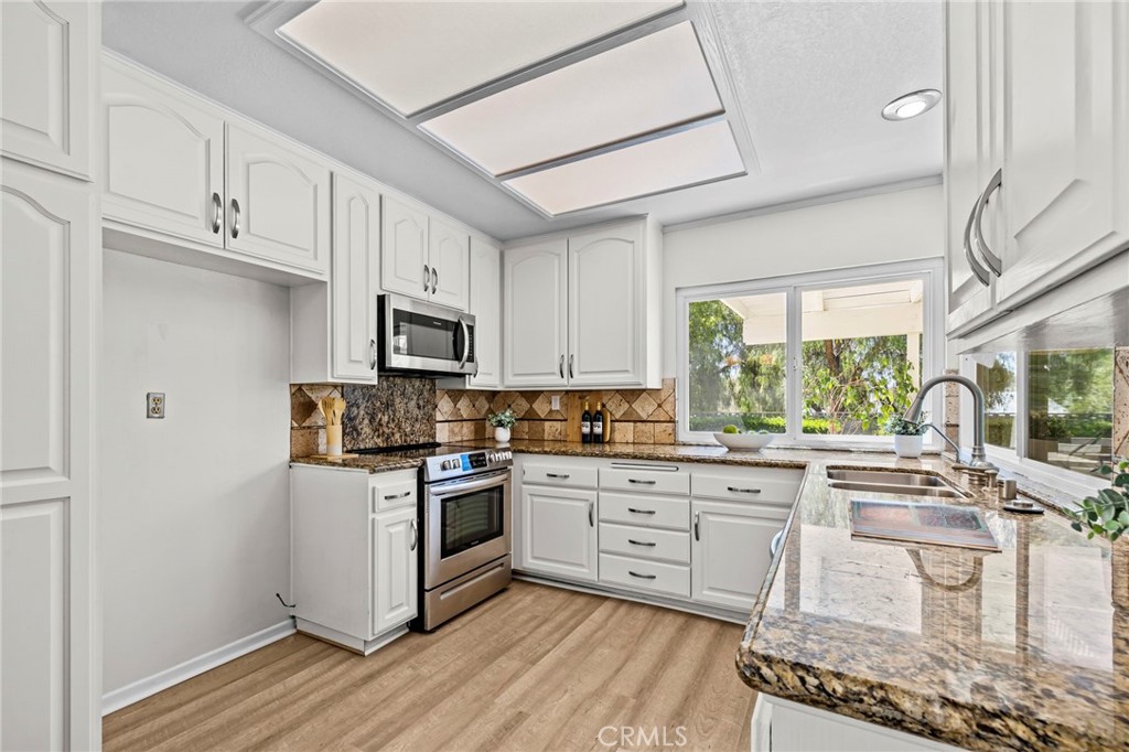 252 E Radcliffe Drive