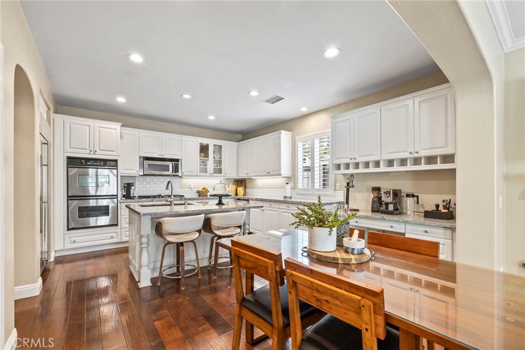 1705 Arthur Loop W