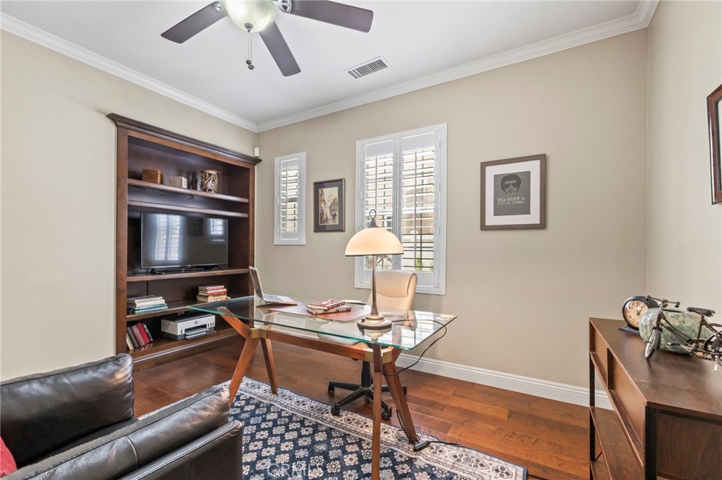 1705 Arthur Loop W