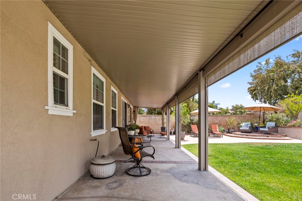 1705 Arthur Loop W