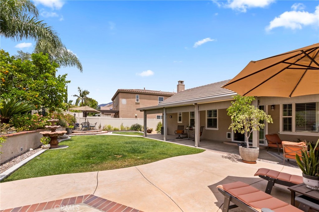1705 Arthur Loop W